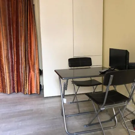 23 Rue De La Chapelle Paris