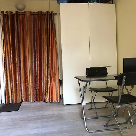 23 Rue De La Chapelle *