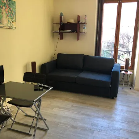 Apartment 23 Rue De La Chapelle